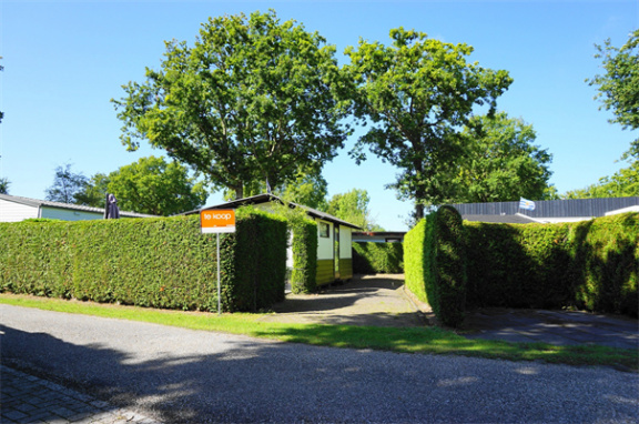 Lief huisje te koop op camping in Burgh-Haamstede