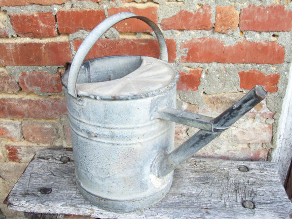 vintage zinken gieter