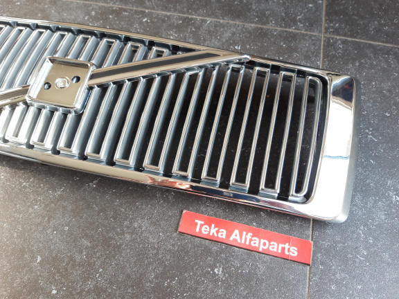 Volvo 440 460 (88-93) Grill ↔65cm ↕20cm NOS - Afbeelding 3