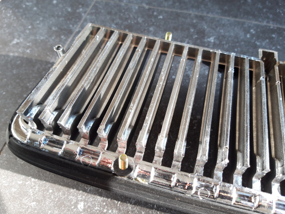 Volvo 440 460 (88-93) C70 Grill ↔54cm ↕15cm NOS - Afbeelding 7