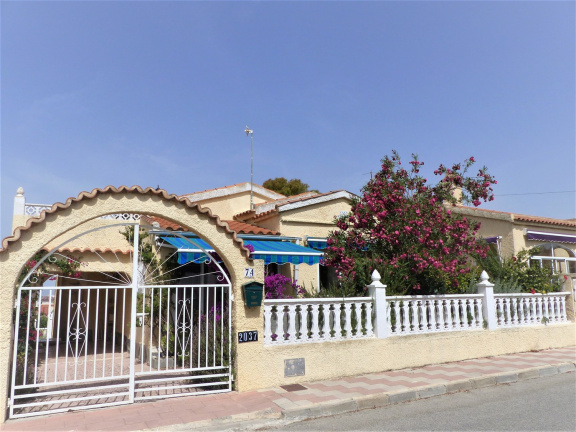 Costa Blanca: La Marina leuk vakantiehuis, privé zwembad - nr. 1