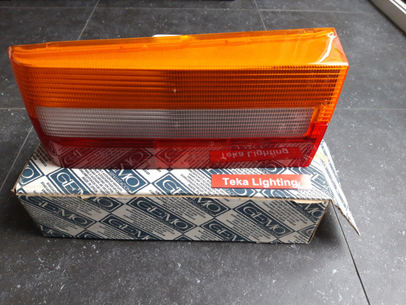 Peugeot 505 (85-92) Achterlicht Gemo 21473 02085 Links NOS - Afbeelding 2
