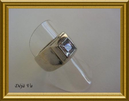 Oude sterling zilveren ring ; steentje - nr. 1