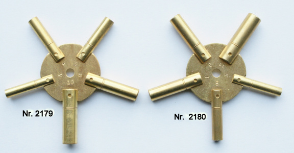 Vernikkelde kruksleutel, kloksleutel, opwindsleutel met slanke knop nr. 7 = 4 mm.