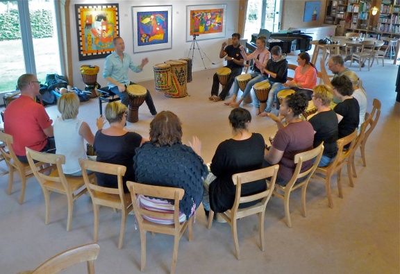 Leuke en swingende workshops Djembe - Afbeelding 2