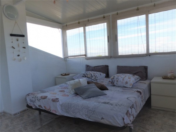 Super fijn vakantiehuis met prachtig uitzicht in Rojales. - Afbeelding 8