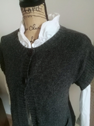 BIJENKORF Vest ( wol blend ) grijs Maat 42 - 44 ( L ) - nr. 1