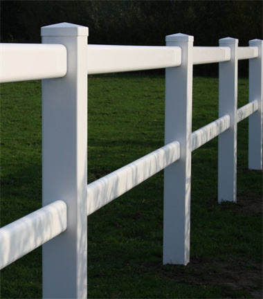 Kunststof omheining, paarden, rijbak, afrastering