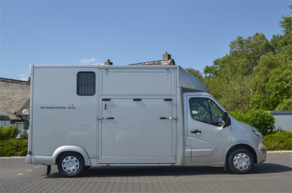 Renault Master Paardenvrachtwagen