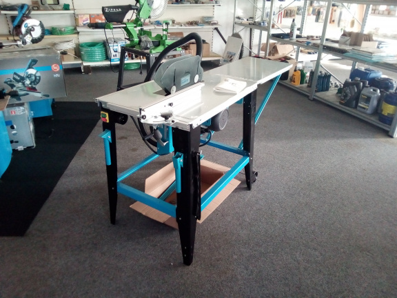 Cirkelzaagtafel 230 V, 2Kw, HM zaagblad 315x30 40T voor bouw of thuis