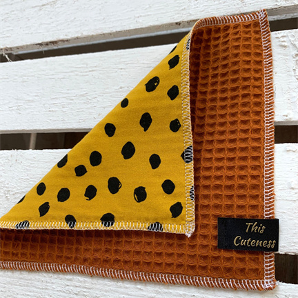 Knuffeldoekje Burned Orange Yellow Dots