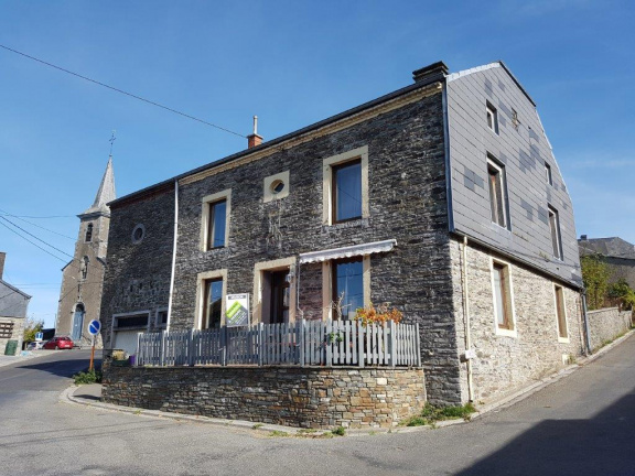 Ardennen, 6853 Framont-Paliseul: Huis 235m²,garage,terras,te koop