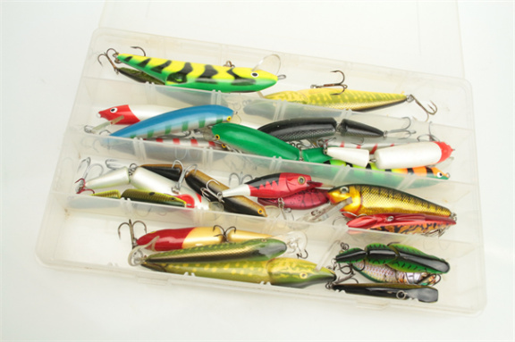 Plano tacklebox met pluggen | 24 st