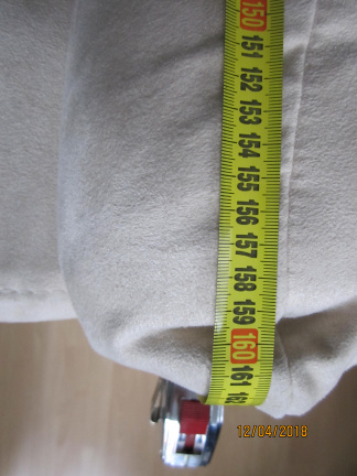 2 zitsbank bekleding stof kleur creme br.160 diep 90 zithoogte 48cm - Afbeelding 3