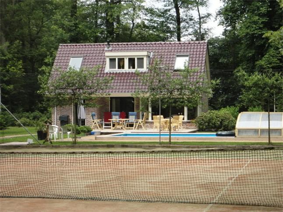 Vakantievilla met sauna zwembad,hottub en tennisbaan in Oldebroek Veluwe - nr. 1