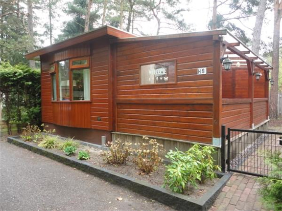 Vakantiehuisje in Doornspijk op Bospark met veranda - nr. 1