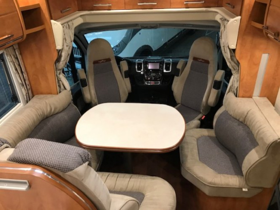 Carthago Chic C-Line T 4.9, Automaat!
