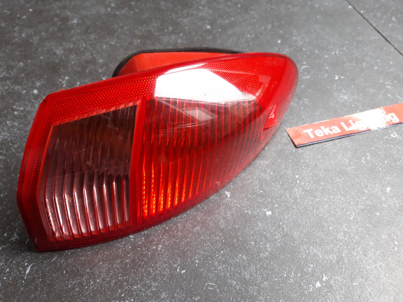 Alfa Romeo 147 (00-10) Achterlicht Olsa 03323010 Rechts Used - Afbeelding 2