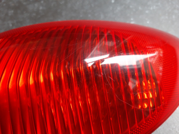 Alfa Romeo 147 (00-10) Achterlicht Olsa 03323010 Rechts Used - Afbeelding 7