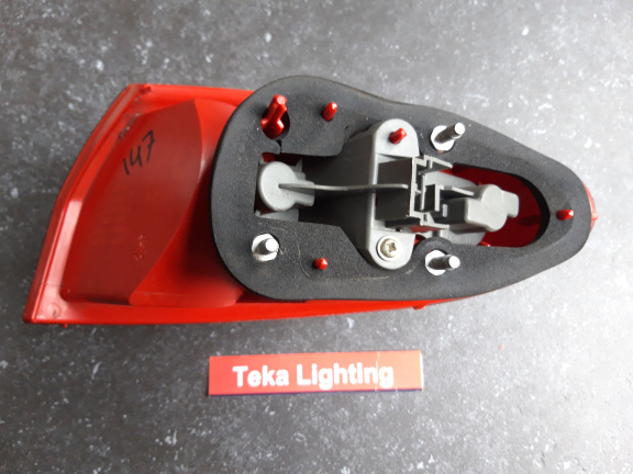 Alfa Romeo 147 (00-10) Achterlicht Olsa 03322010 Links Used - Afbeelding 7