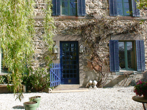 Huur een boerderij met je familie/vrienden in de Auvergne, Frankrijk vanaf 8 personen. - Afbeelding 5