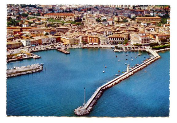 A120 Lago di Garda Desenzano del Garda, Brescia / Italie - nr. 1