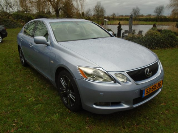 Lexus GS - 450h President zeer bijzondere kleurstelling