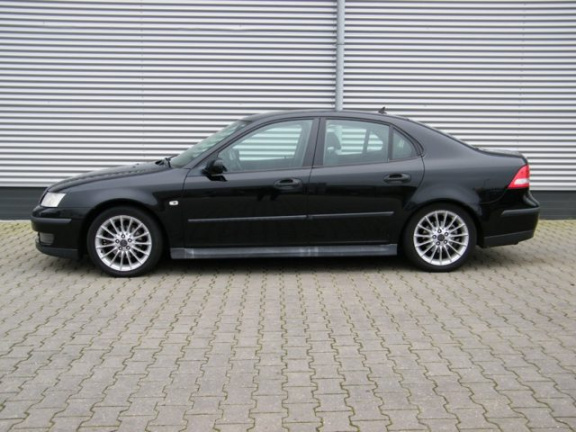 Saab 9-3 Sport Sedan - 1.8i 16V Lineair I NL-Auto I Youngtimer I LPG-G3 I C