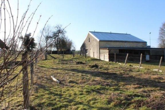 5575 LOUETTE ST PIERRE : ruim stenen pand, vele mogelijkheden, 415m², 4a73ca.