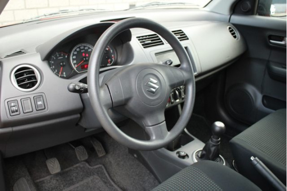Suzuki Swift - 1.3 GLS | Elektrische Ramen | L.M. Velgen | 1e Eigenaar