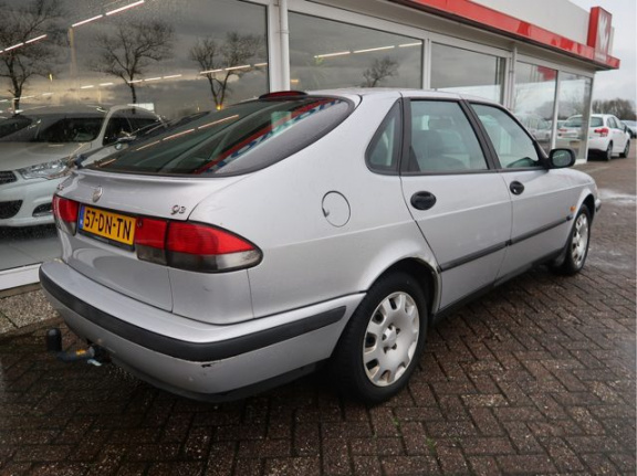 Saab 9-3 - 2.0 S