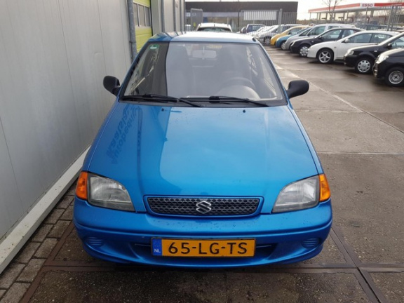 Suzuki Swift - 1.3-16V Summum NIEUWE APK