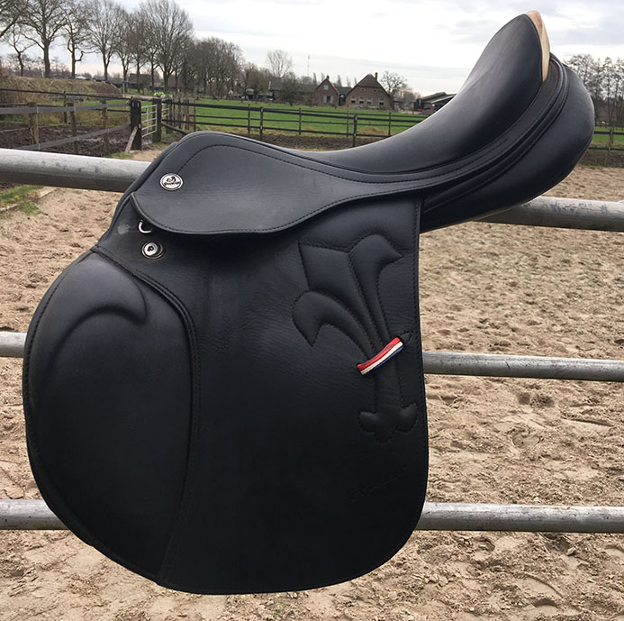 Prestige Zadel 17 inch Arezzo spring - nr. 1