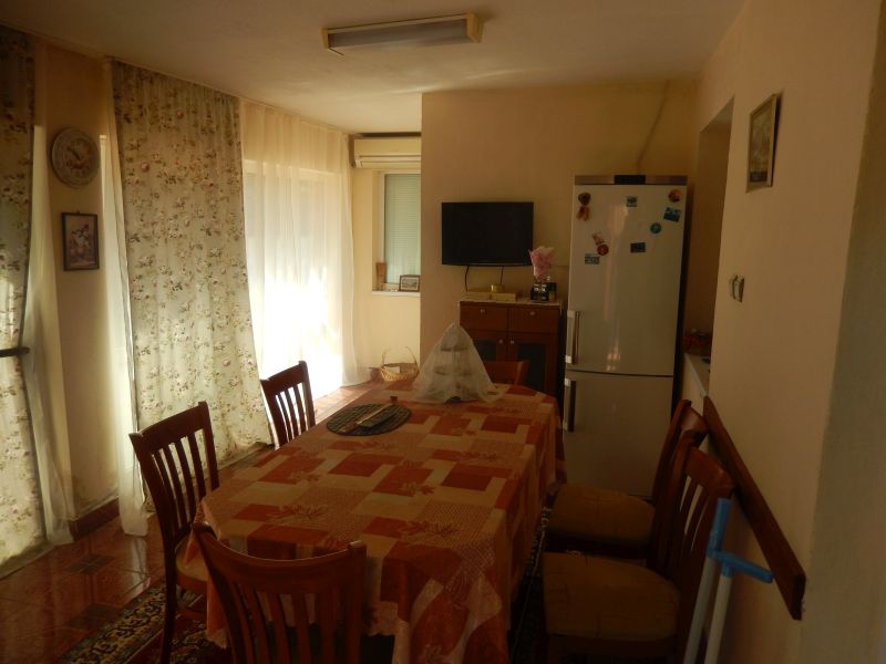 Gerenoveerde woning met 3 slaapkamers en guesthouse op een zeer gunstige locatie - Afbeelding 2