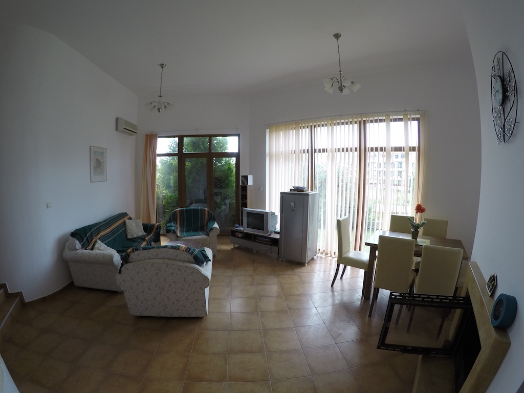 Fantastische half vrijstaande villa met twee slaapkamers - Afbeelding 5