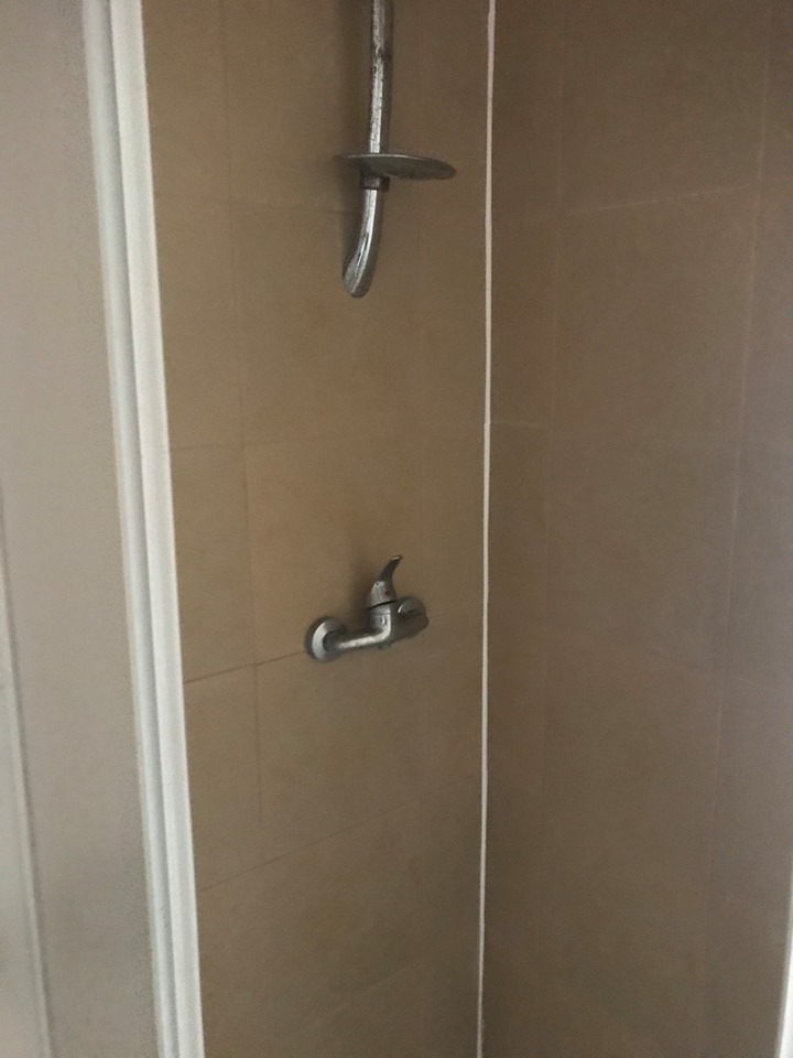 Een gerenoveerde en gemeubelde woning in Pravdino - Afbeelding 8