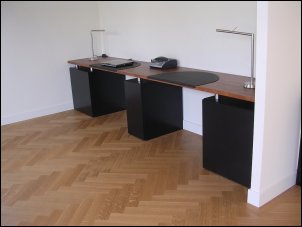 Bureaus ,werkplekken op maat gemaakt.