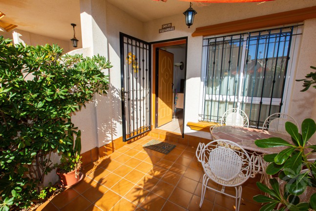 Uw Vakantiehuis in PUNTA PRIMA met meubels en bij mooi zwembad - Afbeelding 3