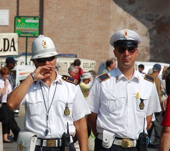 Italiaanse politiehelm politie Trieste , politie pet - Afbeelding 3