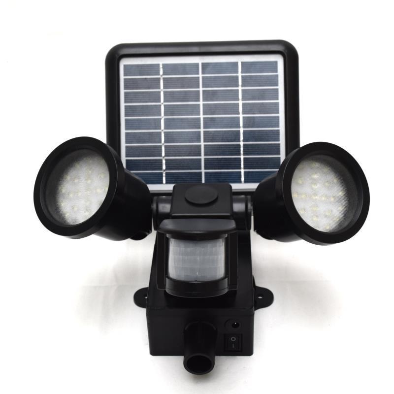 Buitenlamp op zonne energie met LED spots met accupack - nr. 1