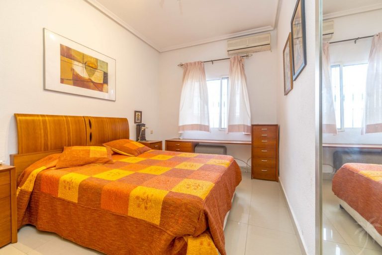 Uw Bungalow in LA MATA met meubels bij zee strand en mooi zwembad in mooie grote tuin - Afbeelding 4