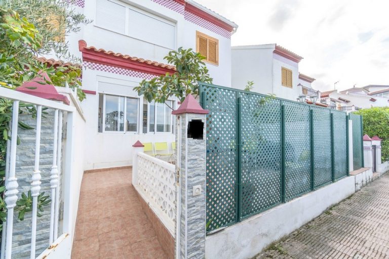 Uw Bungalow in LA MATA met meubels bij zee strand en mooi zwembad in mooie grote tuin - Afbeelding 8