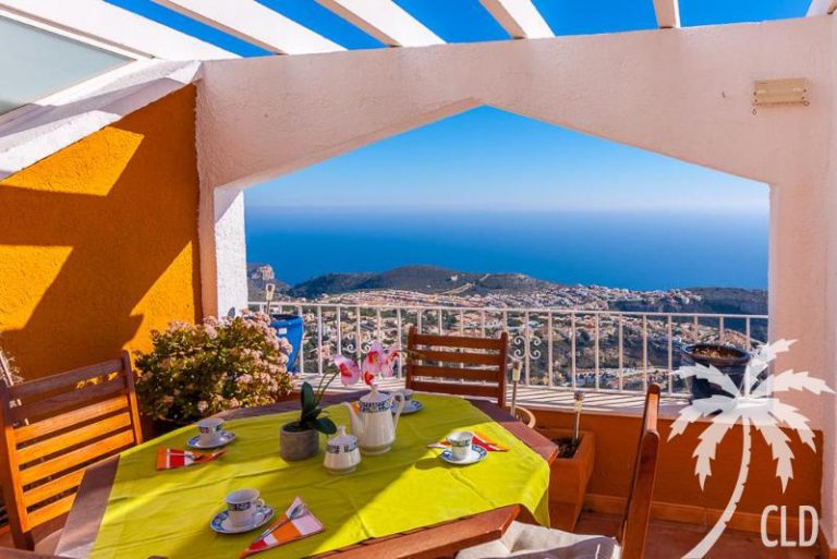 Uw eigen slimme Appartement in MORAIRA met super zeezicht van ruim terras bij mooie zwembaden - nr. 1