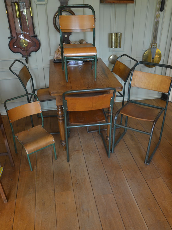 Antieke schoolstoelen (5 grote stoelen en 3 kinderstoelen) - Afbeelding 3