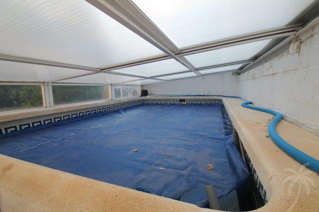 Uw goedkopere Villa in LA MARINA met terrassen ruim solarium en eigen zwembad - nr. 1