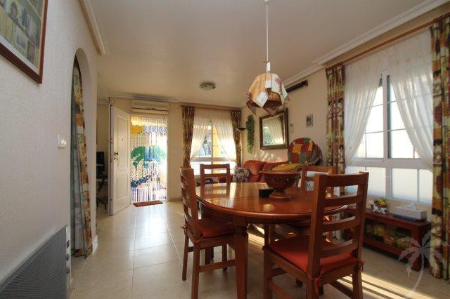 Uw goedkopere Villa in LA MARINA met terrassen ruim solarium en eigen zwembad - Afbeelding 4