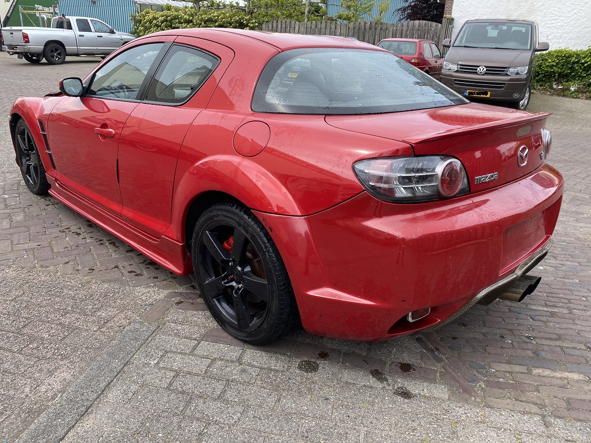 Unieke RX-8 met V-8 motor, ideale driftauto - Afbeelding 3