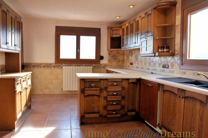 EXCLUSIEVE RUSTIEKE VILLA IN SPAANSE STIJL - InmoCostaBlancaDreams - Afbeelding 6