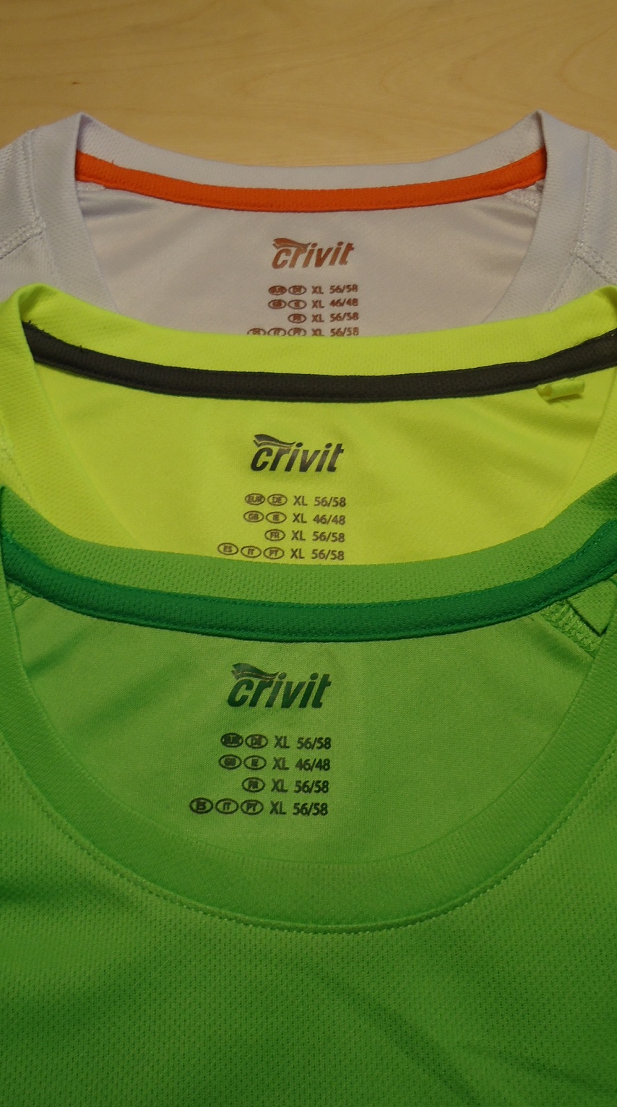 Drie sportshirts van Crivit van 100% polyester (maat: XL). - Afbeelding 2