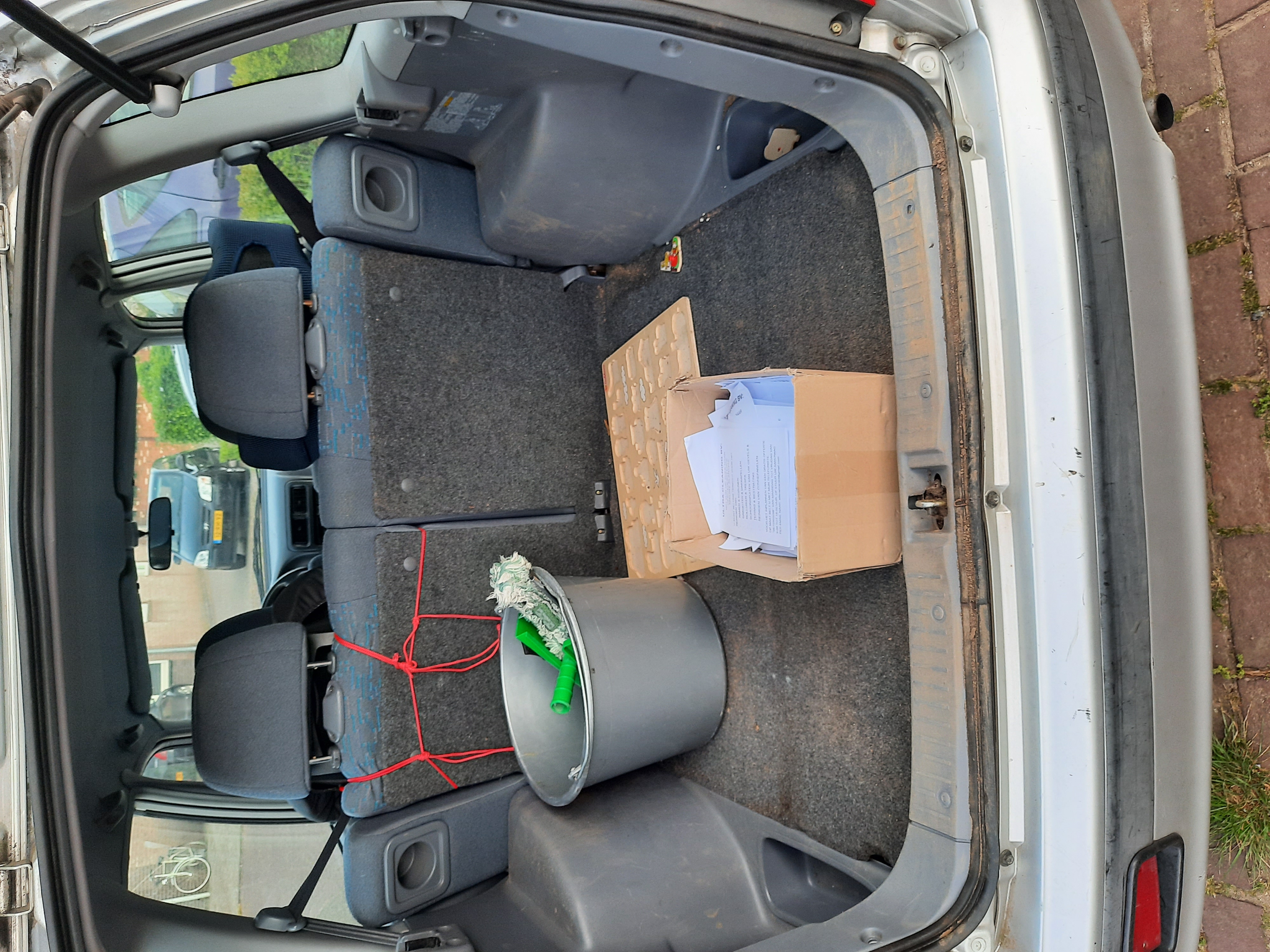 Daihatsu granmove automaat./BOUWJAAR 2000 - nr. 1